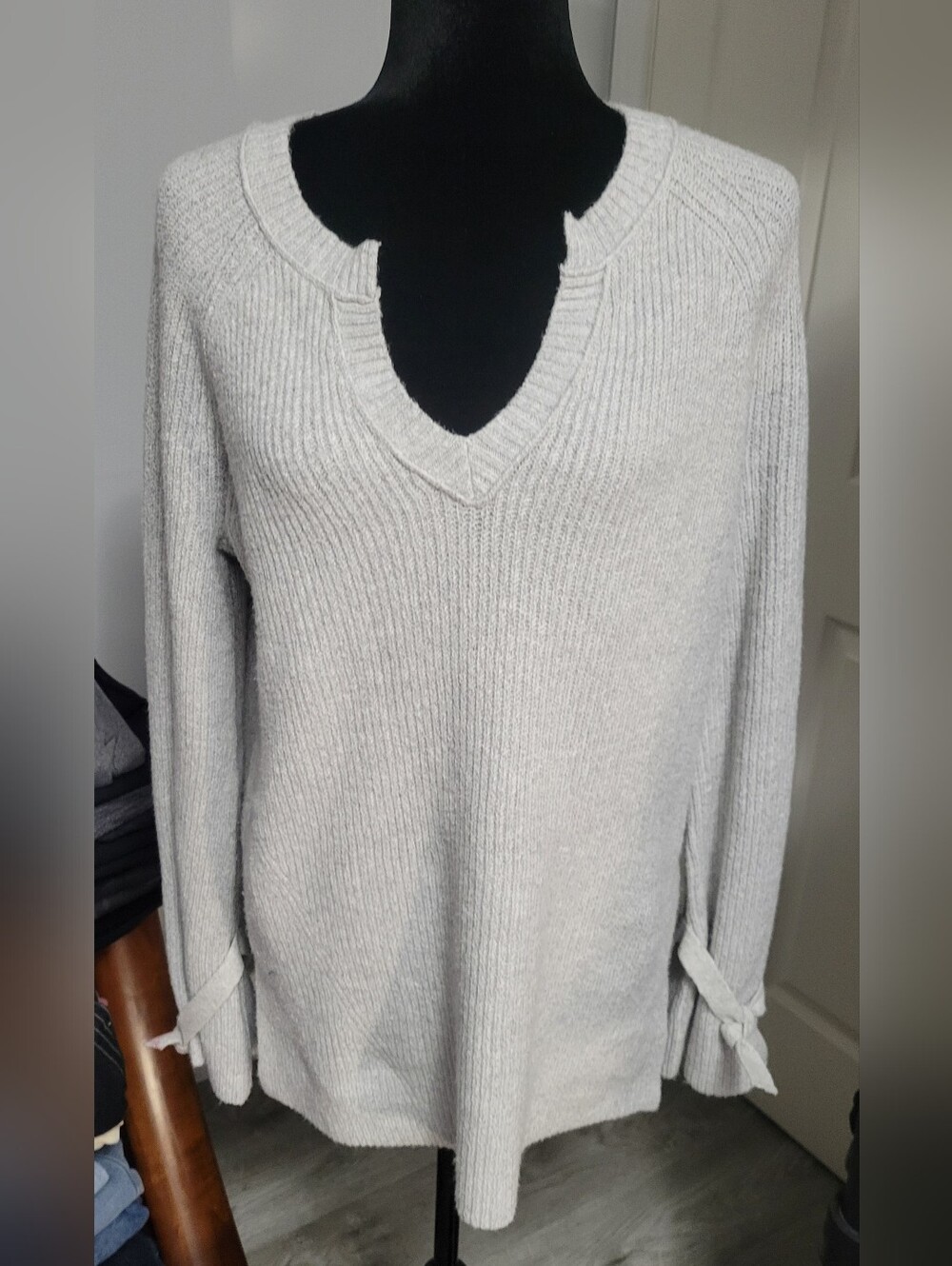 Aerie XS* Super Soft Notch Neck Long Sweater With Ties On The Sleeves